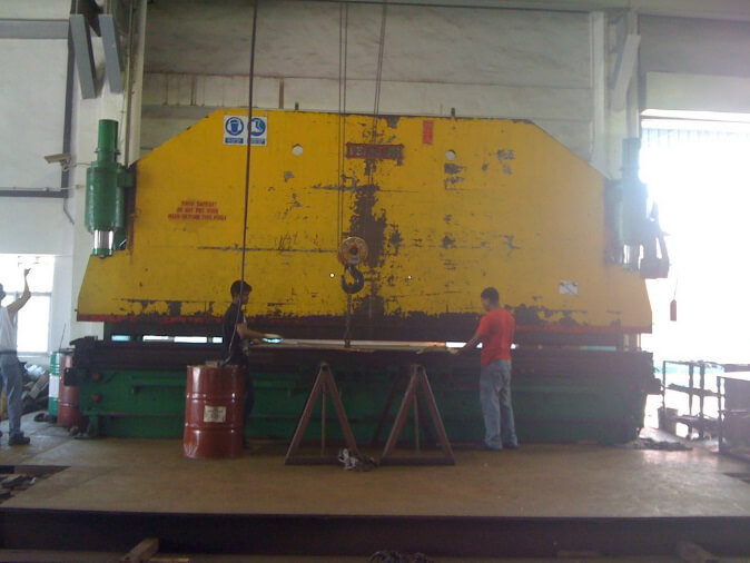 Repair / Service of Industrial Hydraulic Equipments, Press, Plate Bending Machine etc; Design and supply of Load Transfer Unit